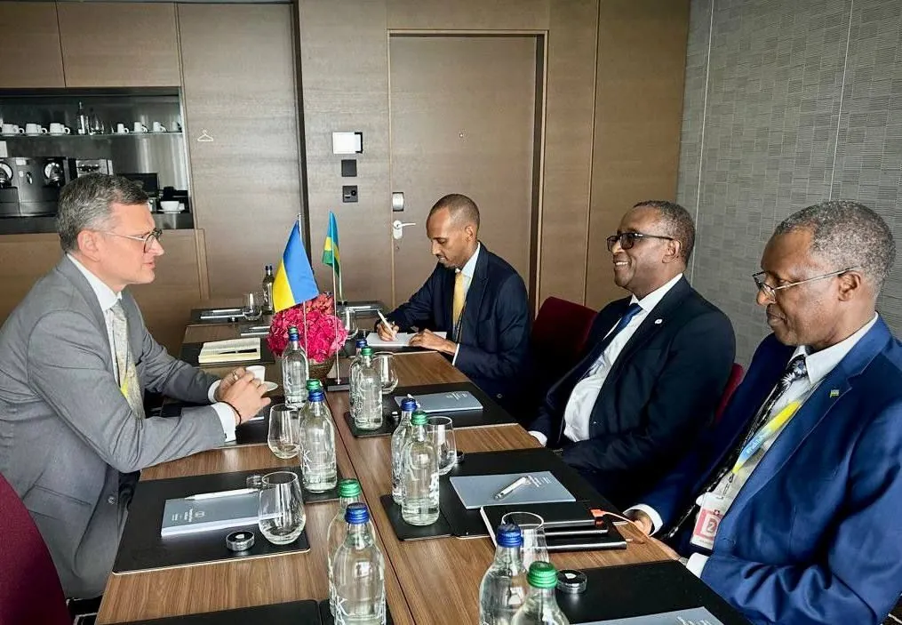 Кулеба та руандійський міністр обговорили двосторонні відносини
