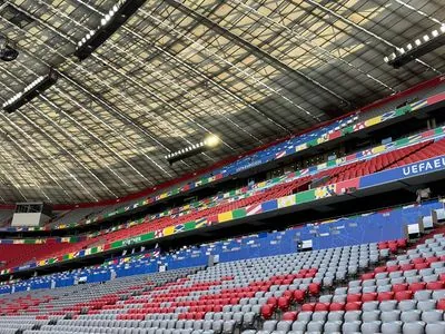 УЄФА зібрався прибрати російські прапори зі стадіону під час першого матчу України на Євро-2024