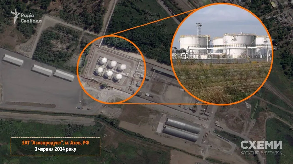 ЗМІ оприлюднили супутникові фото наслідків удару по нафтобазі у ростовській області 