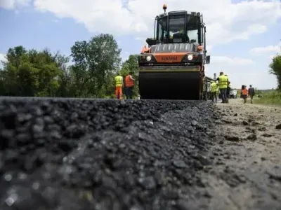 MP: There are regions in Ukraine where agricultural companies are involved in repairing roads they use
