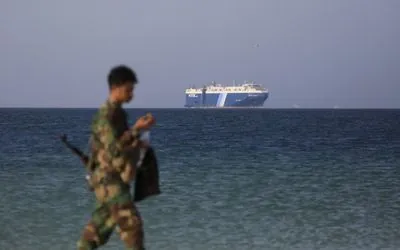 The Houthis launched new attacks on ships in the Red Sea and Indian Ocean