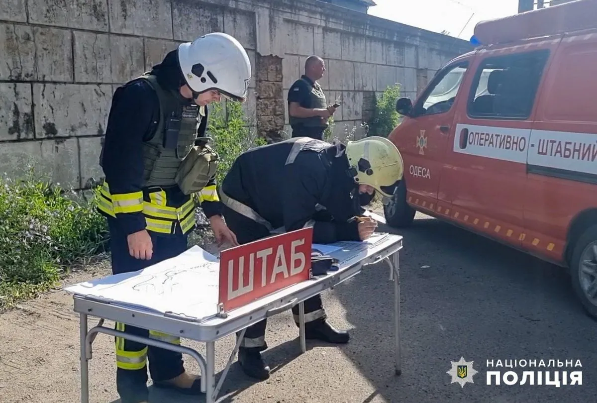 Атака рф на Одесу: троє постраждалих у лікарні, у поліції показали наслідки
