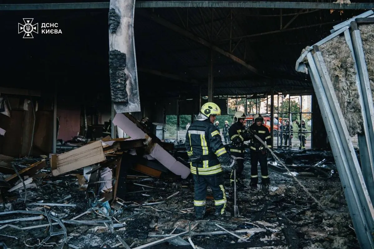 Пожар в Деснянском районе Киева потушили