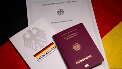 In Germany, a new law on citizenship comes into force, which makes it easier to obtain it