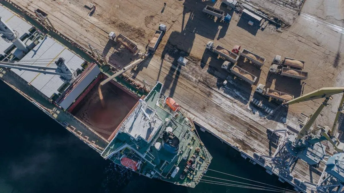 Рекордні 55 мільйонів тонн вантажів перевезено українським морським коридором