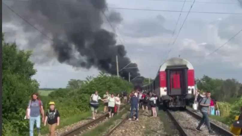in-slovakia-a-train-collides-with-a-bus-5-dead-and-5-injured