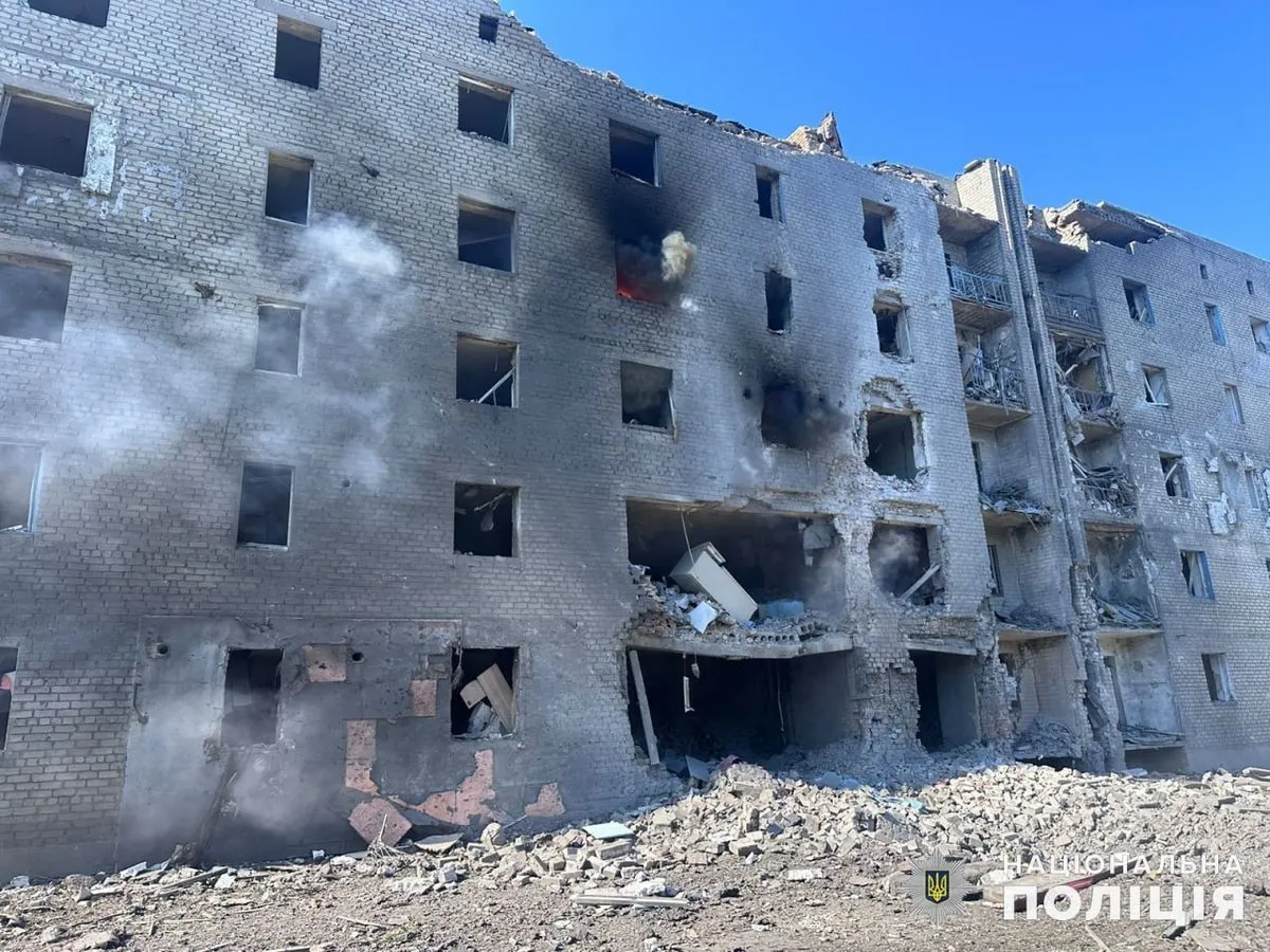 Враг бил по Донецкой области авиабомбами, "Искандером" и из "Ураганов": за сутки повреждено 60 гражданских объектов