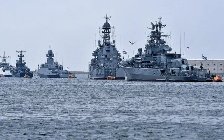 five-russian-ships-are-allegedly-moving-from-the-sea-of-azov-toward-novorossiysk