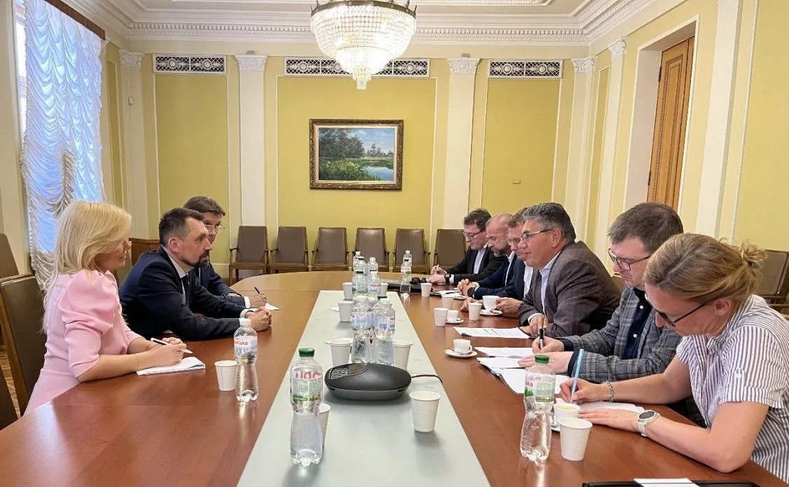 presidential-office-hosts-meeting-with-delegation-of-the-national-security-bureau-of-poland-military-cooperation-nato-membership-discussed