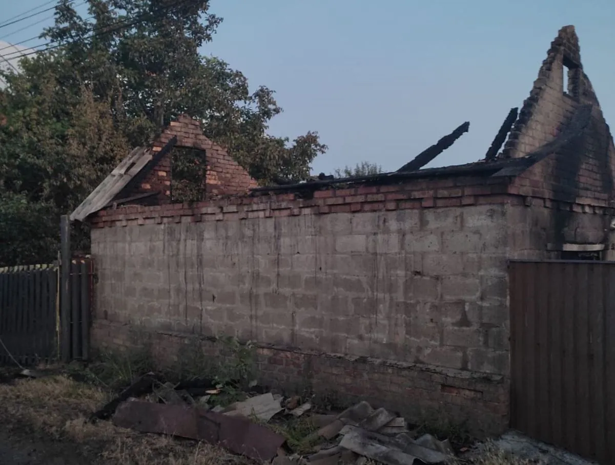 Агрессор обстрелял Днепропетровскую область: возник пожар, нанесены материальные убытки, жертв нет