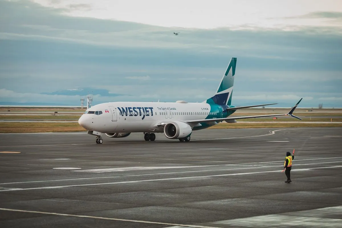 Канадська авіакомпанія WestJet скасувала 407 рейсів через страйк: 49 000 пасажирів були затримані
