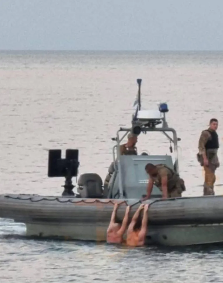 ukrainian-navy-rescues-5-civilians-swept-out-to-sea-in-odesa