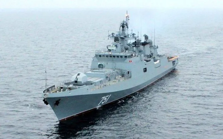 in-the-black-sea-the-enemy-launched-a-russian-missile-carrier-but-without-kalibr-on-board