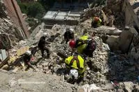 Тіло жінки знайшли у зруйнованому ворожим ударом будинку в Дніпрі