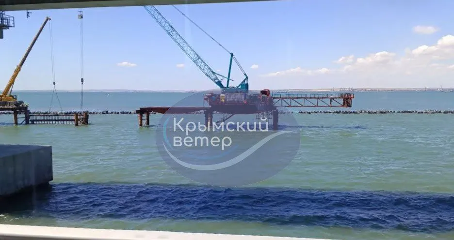 Booby-traps and fortifications on the shore: guerrillas show how the defense of the Crimean bridge looks like