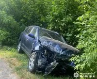 На Киевщине в результате столкновения автомобилей 22-летний водитель был госпитализирован в больницу