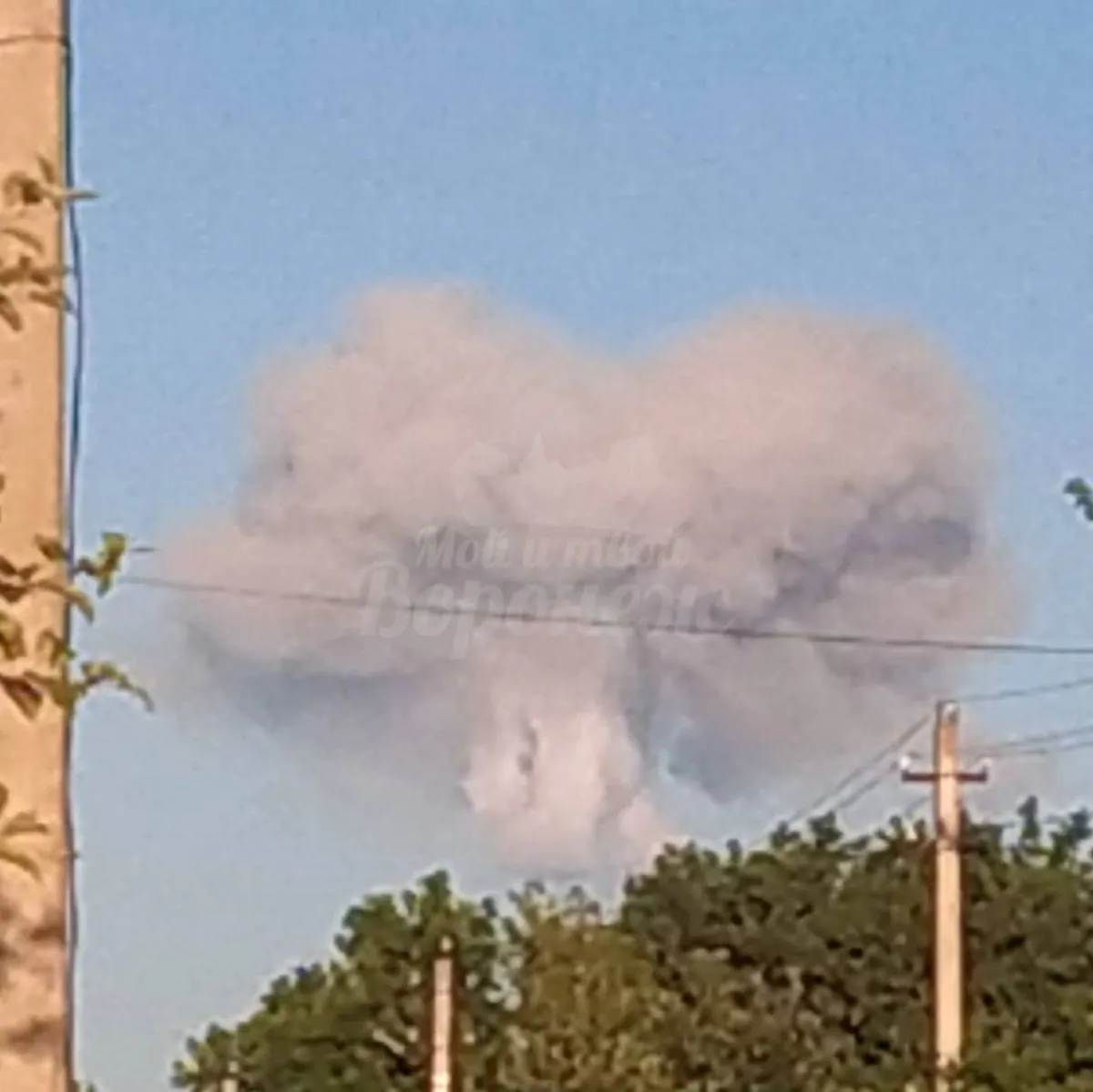 У російській воронезькій області детонує склад боєприпасів після заяв про атаку безпілотниками