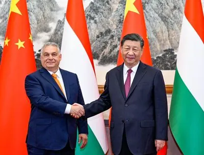 Орбан зустрівся з Сі Цзіньпіном: назвав Китай "ключовою силою" у створенні умов для миру у війні рф проти України
