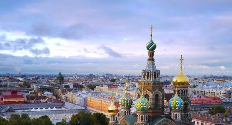 В санкт-петербурге закрыли факультет политических наук в частном университете из-за "экстремизма"