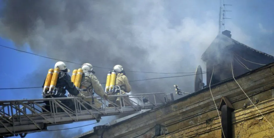 В Україні зафіксовано понад 35 пожеж через генератори та близько 40 через зарядні станції