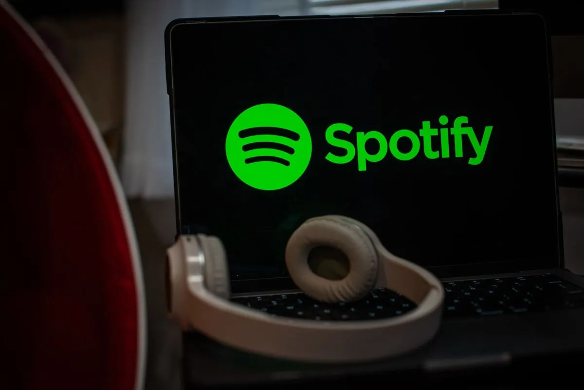 Spotify запроваджує функцію коментування подкастів