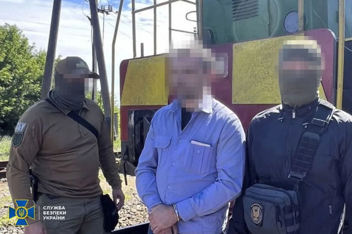 "Traitor railroader detained for leaking routes of Ukrainian Armed Forces trains to Russian chatbot