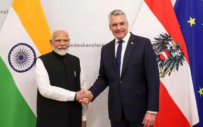 Modi visits Vienna, talks with Austrian chancellor on rf's war in Ukraine