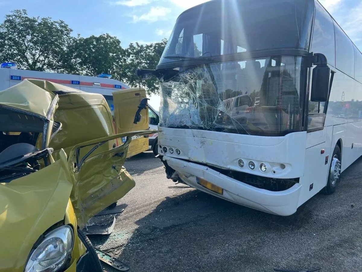 In Moldova, a bus en route to Kyiv was involved in an accident: there are victims