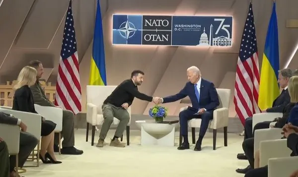 Biden meets with Zelenskiy on the sidelines of the NATO summit and announces a new aid package for Ukraine