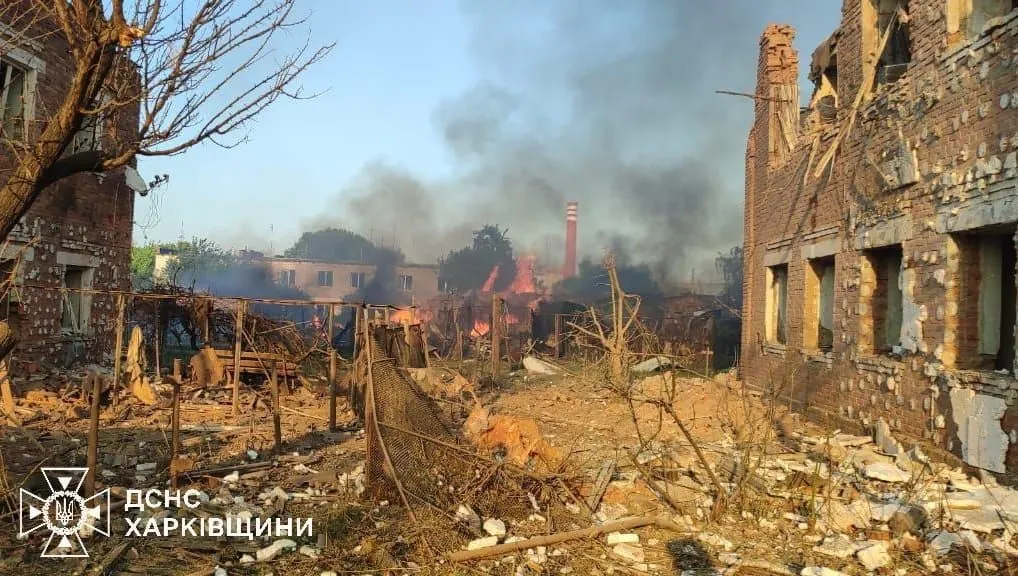 Массированный вражеский обстрел в Харьковской области: 3 человека погибли, 8 человек получили ранения