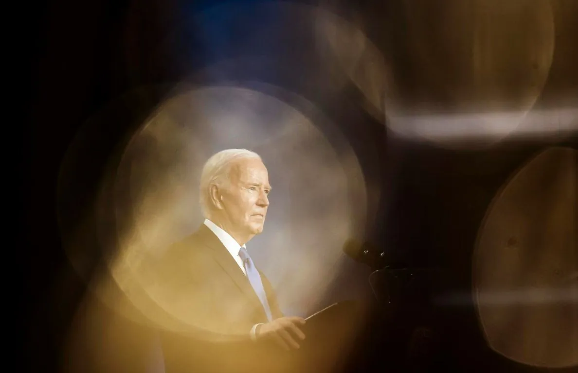 Longtime Biden aides are looking for a way to convince Biden to drop out of the presidential race