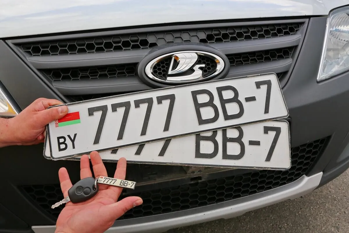 On July 16, Latvia bans cars with Belarusian license plates from entering the country