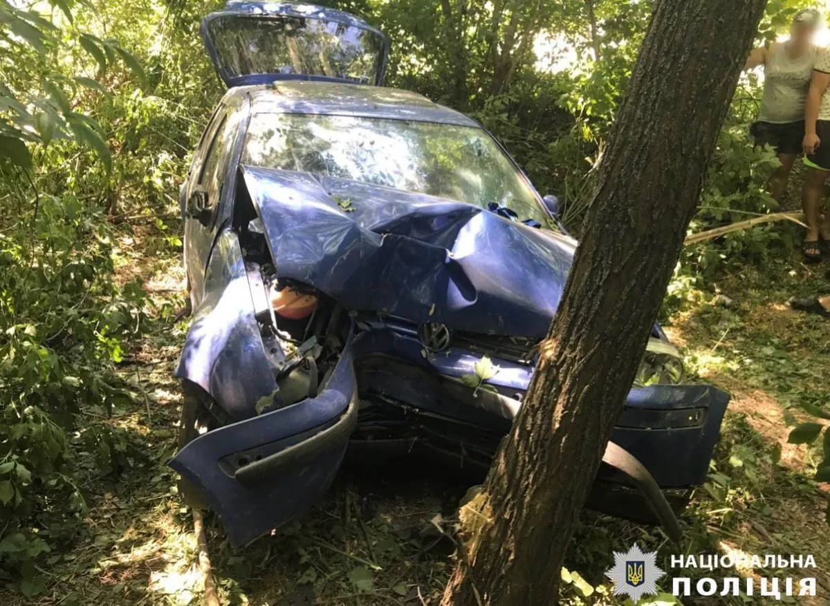 Driver and passenger of Volkswagen hospitalized after an accident in Kyiv region