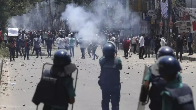 32 people were killed during the riots in Bangladesh