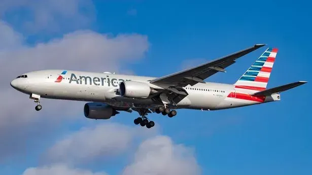Великі авіакомпанії США попросили зупинити всі рейси через проблеми зв'язку