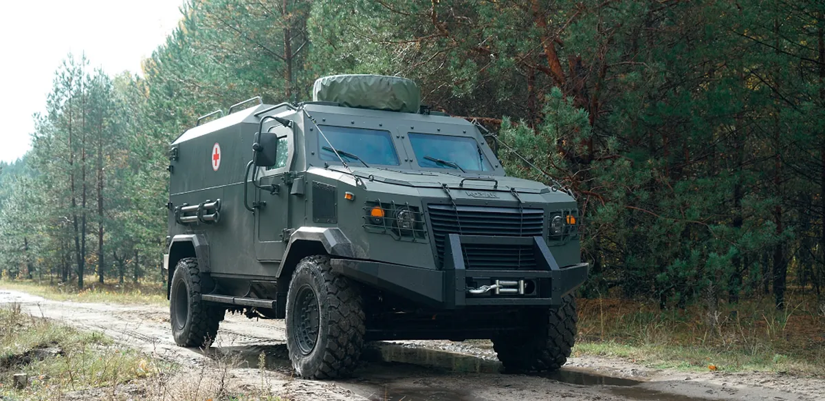 Минобороны допустило к эксплуатации в ВСУ отечественный медицинский бронеавтомобиль "Козак-5МЕД"