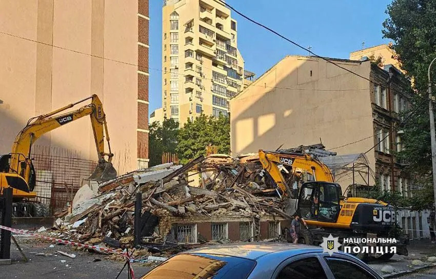 historic-building-of-the-xix-century-demolished-in-the-center-of-kyiv-police-are-investigating
