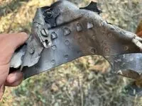 Ворожа атака дронами: на Київщині є падіння уламків та пошкоджено два будинки