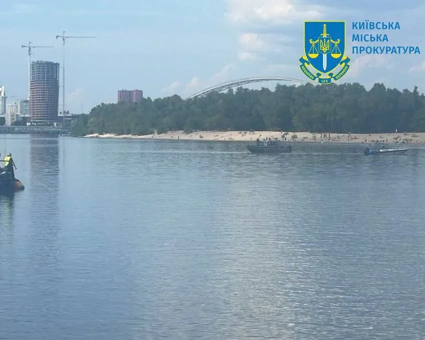 A cable break on the ride: the prosecutor's office tried to stop the operation of the Dnipro riverboat back in 2021