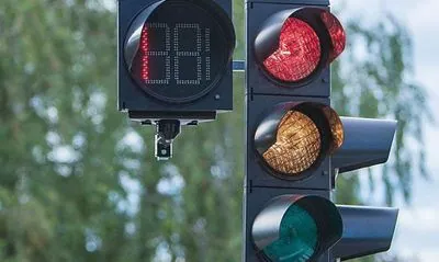 У Броварах на перехрестях світлофори облаштовують автономним живленням: мер Ігор Сапожко пояснив, які саме обрали