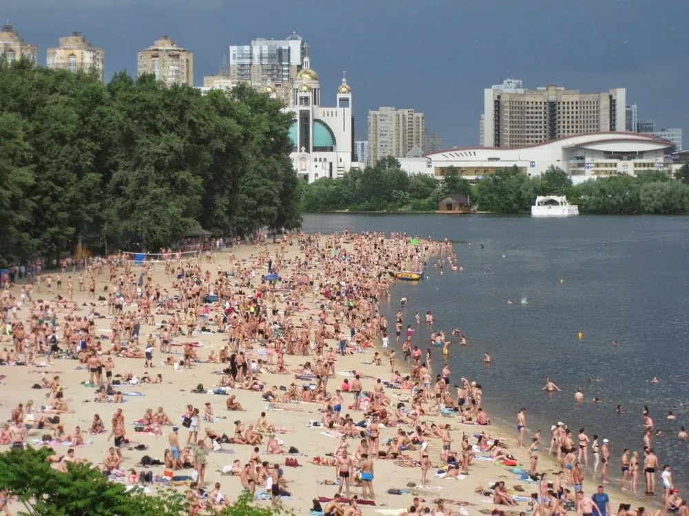 The water on 15 Kyiv beaches does not meet sanitary and hygienic requirements, and swimming is prohibited