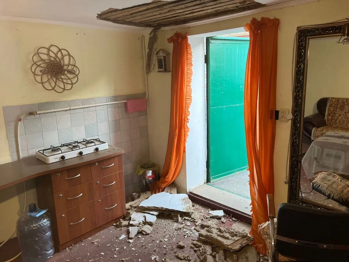 Ворог обстріляв Дніпропетровщину: пошкоджено будинки та інфраструктуру, жертв немає