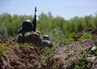 Росія посилила атаки на Луганщині: росіяни застосували 95 безпілотників та авіацію