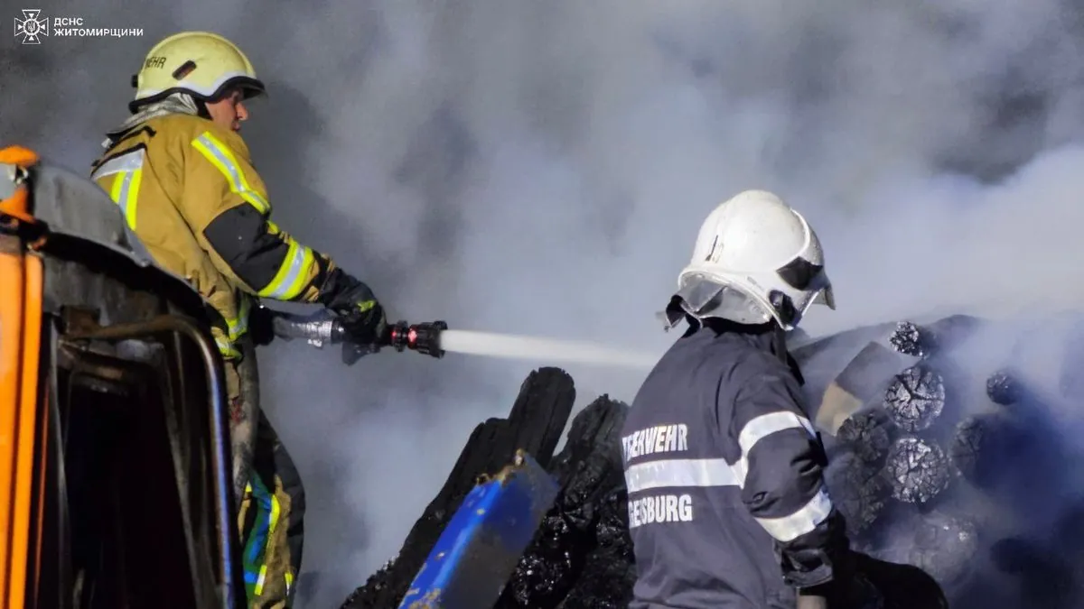 Атака рф на Житомирщину другу ніч поспіль: рятувальники ліквідували наслідки 