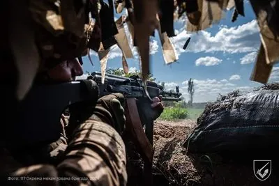 На фронті за добу відбулись 122 бої. На Покровському напрямку росіяни сконцентрували свої атаки поблизу Новоолександрівки