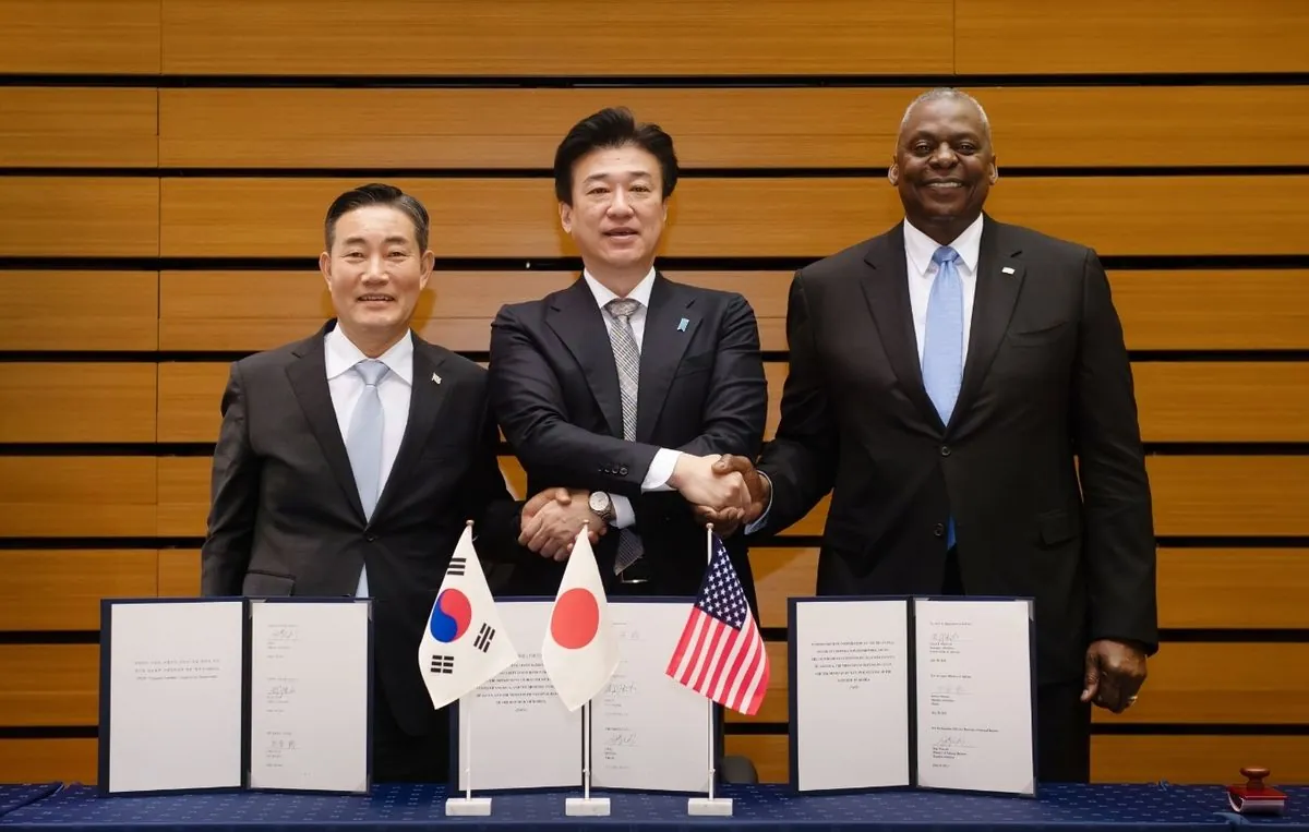 Южная Корея, Япония и США подписали меморандум о сотрудничестве в сфере безопасности