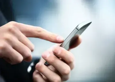 Шаг назад в доступности связи: Что говорят мобильные операторы о повышении налогов