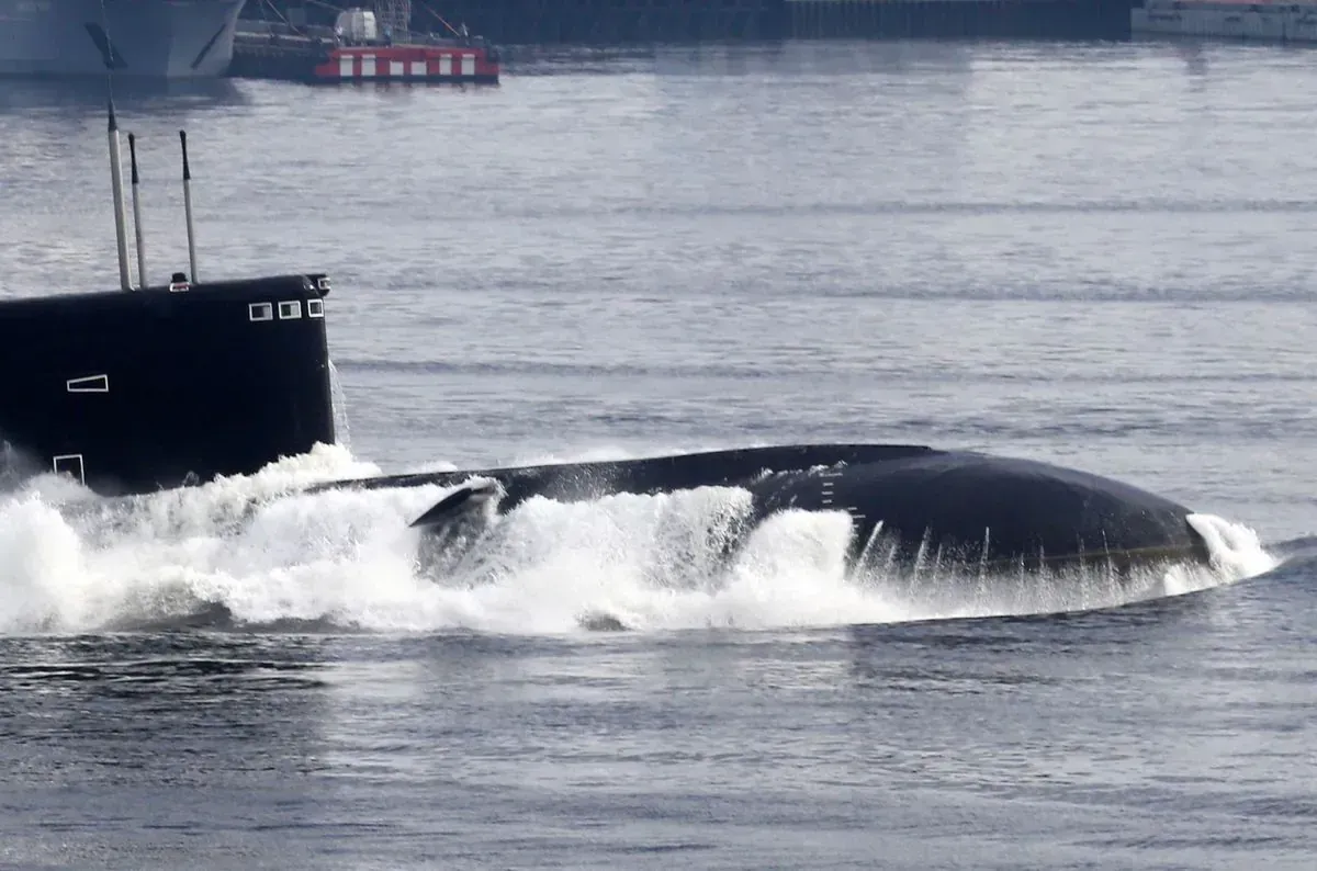 Враг продолжает держать в Черном море три подводные лодки - ВМС