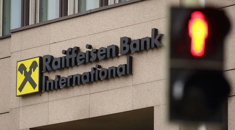 Raiffeisen Bank починає скорочувати свої операції в росії - Bloomberg