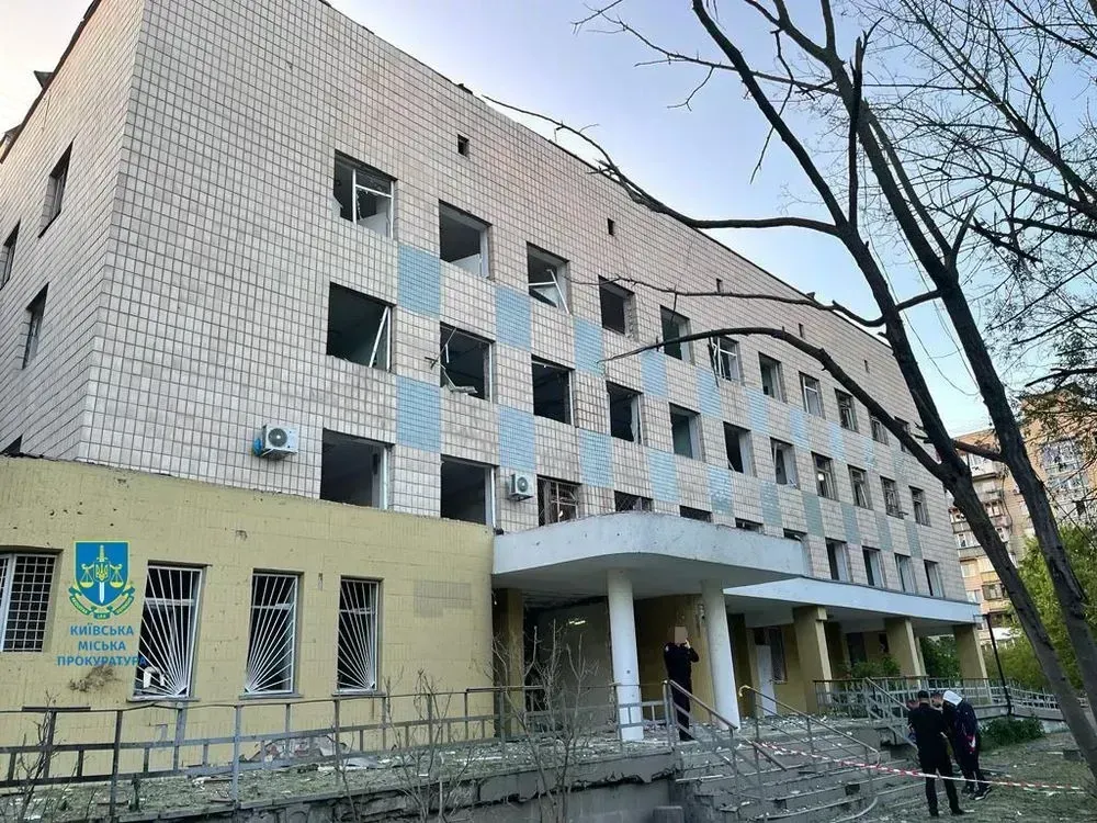 Загибель людей біля зачиненого укриття у Києві: охоронця, який не відкрив двері, засудили до 4 років ув’язнення